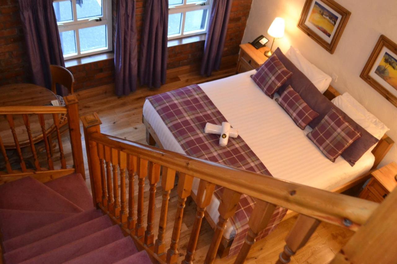 Walsh'S Hotel And Apartments Maghera  Exteriör bild