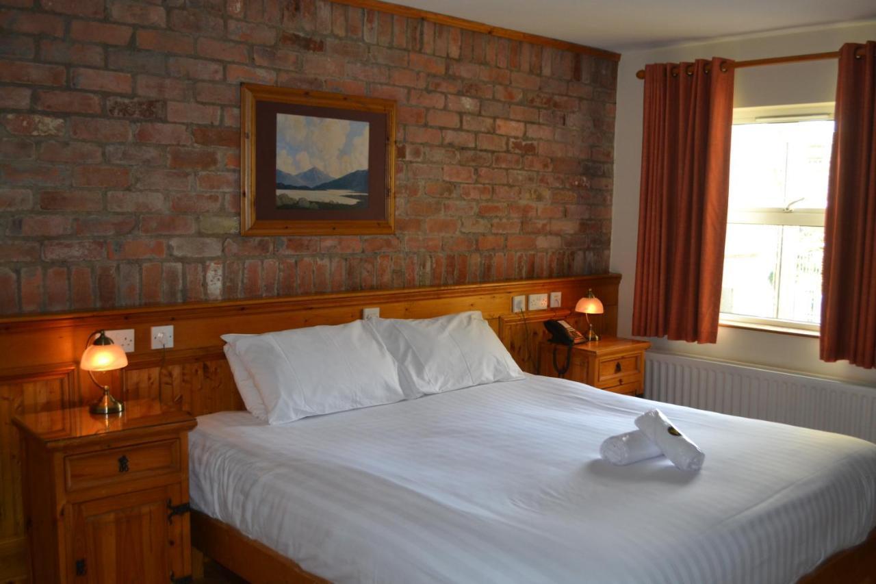 Walsh'S Hotel And Apartments Maghera  Exteriör bild