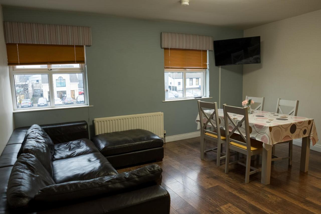 Walsh'S Hotel And Apartments Maghera  Exteriör bild